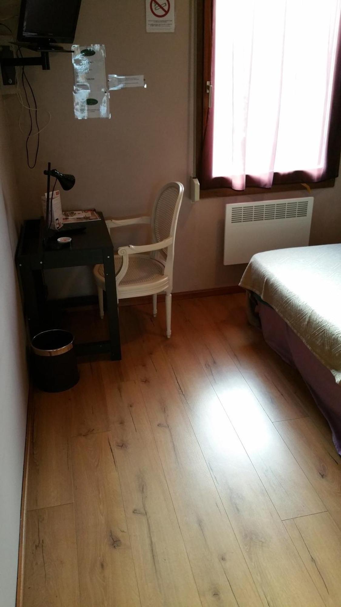 Le Magiot Hotel Montliot-et-Courcelles Room photo